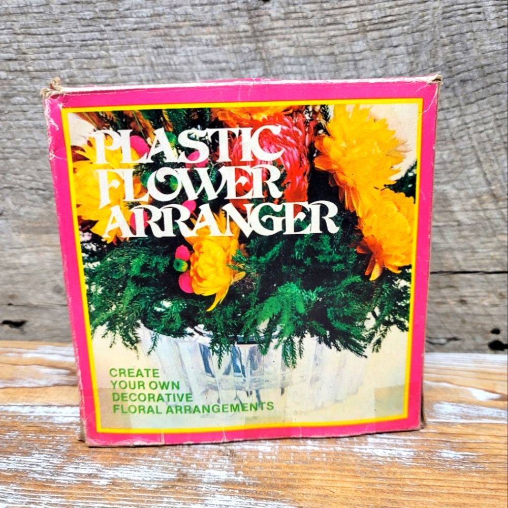 Vintage Plastic Flower Frog Arranger DIY Floral Arrangements Bouquet Maker